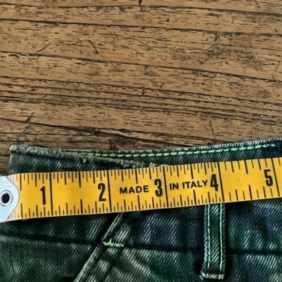 Women's Free People "We the Free" Green Camo Shorts 6 - Picture 6 of 15